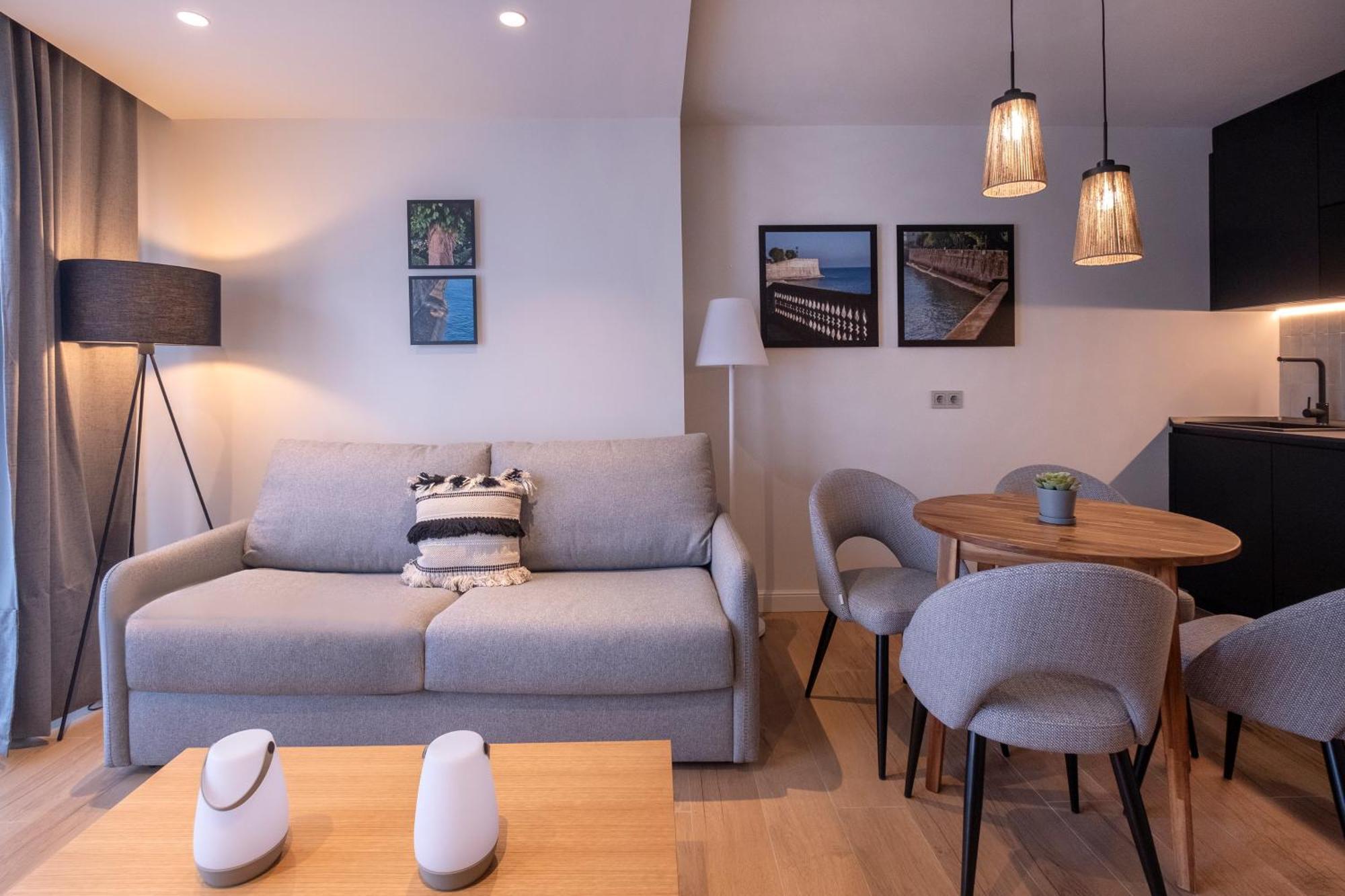 Villar Suites By Cadiz4Rentals Extérieur photo