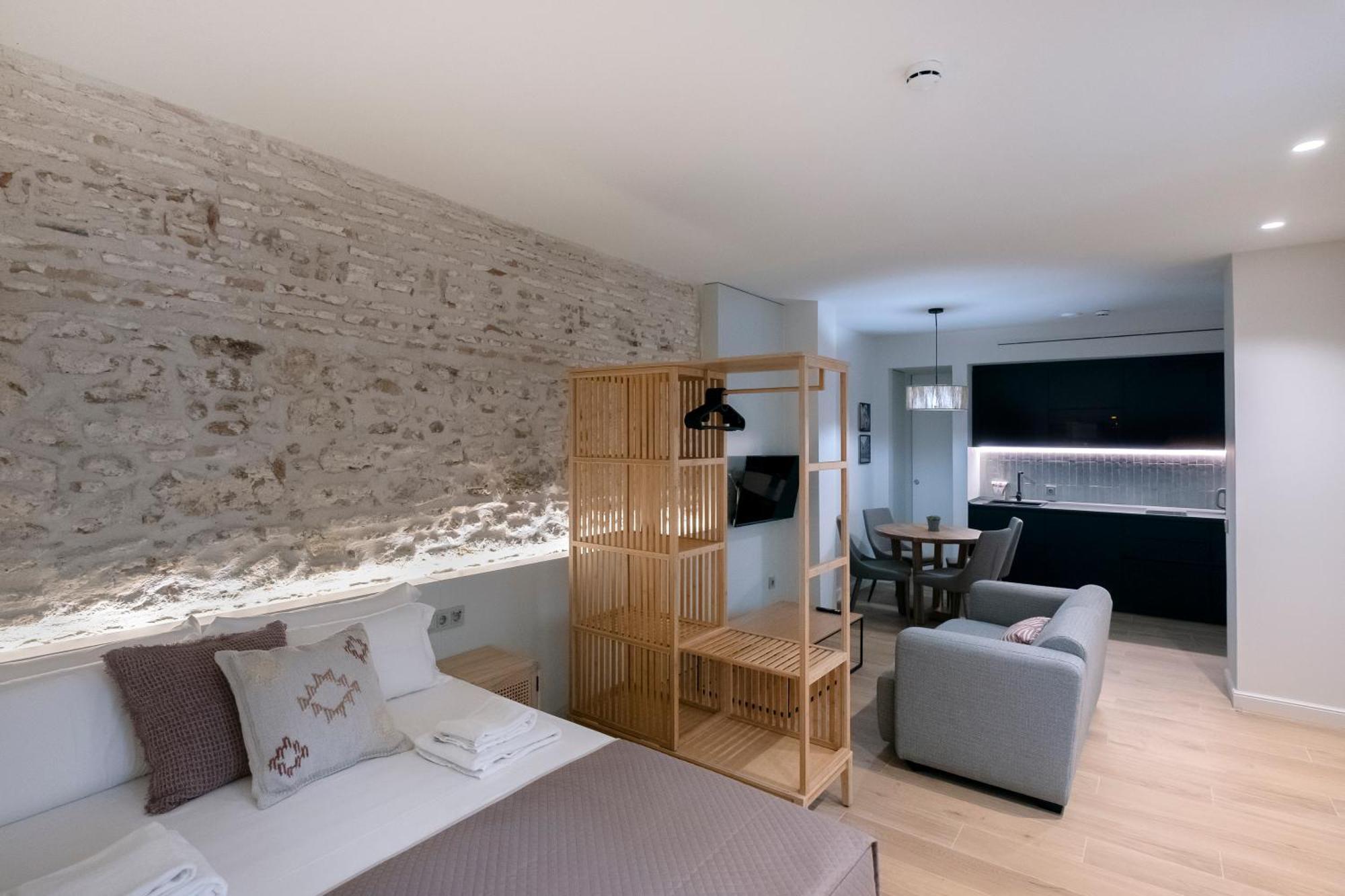 Villar Suites By Cadiz4Rentals Extérieur photo