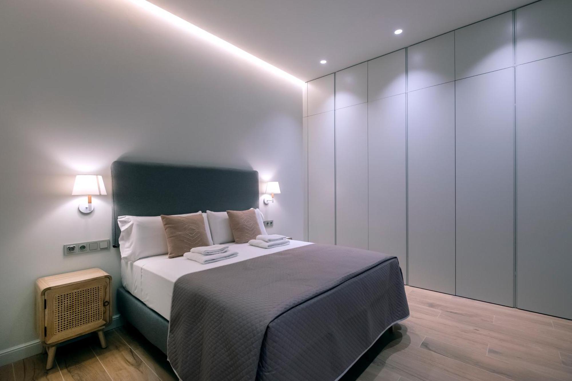 Villar Suites By Cadiz4Rentals Extérieur photo